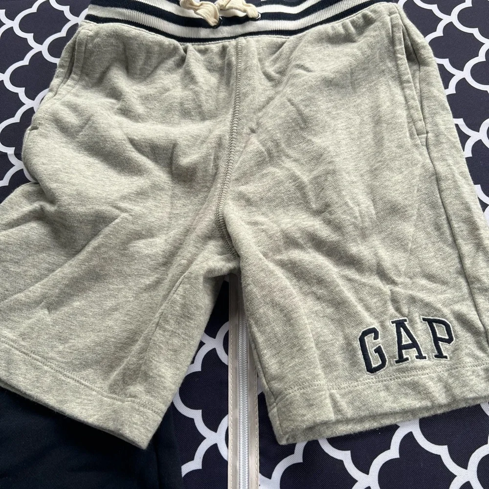 Gap cotton boys shorts 3 in set